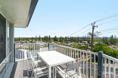 Property photo of 2/4 Coldstream Street Yamba NSW 2464