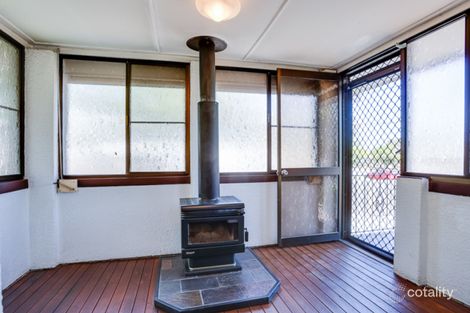 Property photo of 27 Brisbane Road Redbank QLD 4301