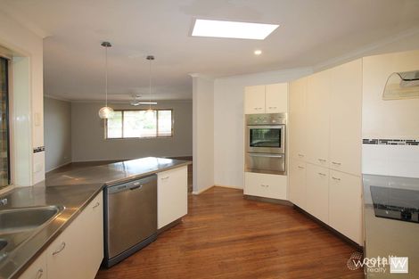 Property photo of 18 Kinross Place Ferny Grove QLD 4055