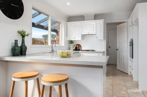 Property photo of 2/7 Main Street Blackburn VIC 3130