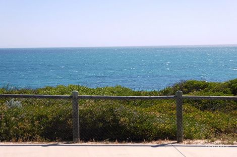 Property photo of 29 Compass Circle Yanchep WA 6035