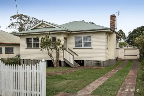 Property photo of 11 Glendower Street Mount Lofty QLD 4350
