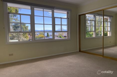 Property photo of 12 Allinga Drive Oak Flats NSW 2529
