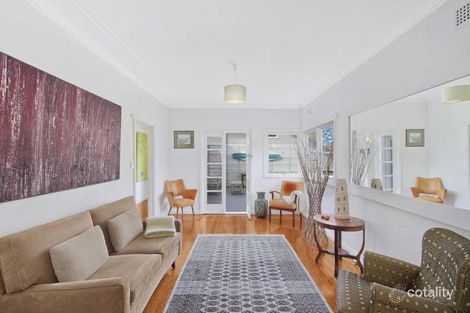 Property photo of 12 Queens Avenue Avalon Beach NSW 2107