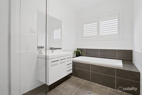 Property photo of 37 Curramore Terrace Tullimbar NSW 2527