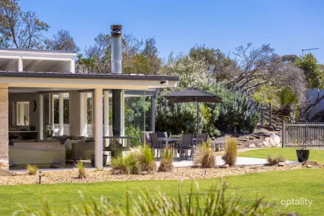 Property photo of 392B Sandy Road St Andrews Beach VIC 3941