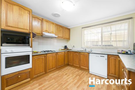 Property photo of 2 Oakmont Place Cranbourne West VIC 3977