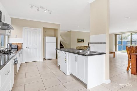 Property photo of 2/5 Rosebrook Street Rosebud VIC 3939
