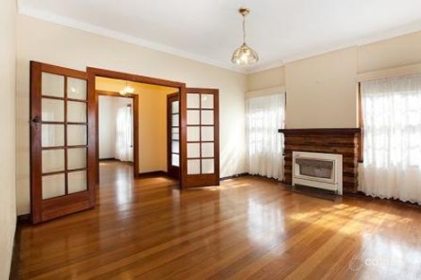 Property photo of 2 Seaview Crescent Seaholme VIC 3018