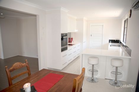 Property photo of 18 Rowan Parade Wendouree VIC 3355
