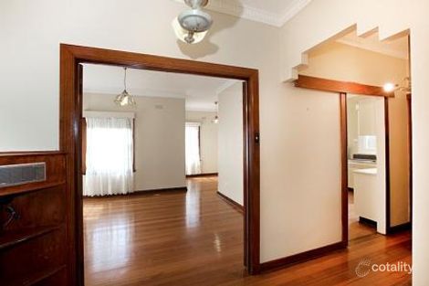 Property photo of 2 Seaview Crescent Seaholme VIC 3018