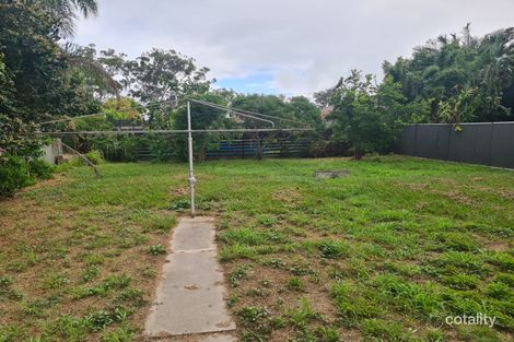 Property photo of 3 Hibiscus Avenue Redcliffe QLD 4020