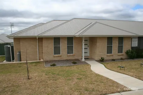 Property photo of 2/31-33 Banjo Paterson Avenue Mudgee NSW 2850