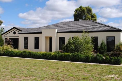 Property photo of 13 Albert Street Carisbrook VIC 3464