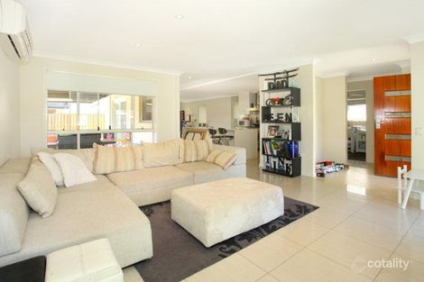 Property photo of 1/4 Harvil Road Molendinar QLD 4214