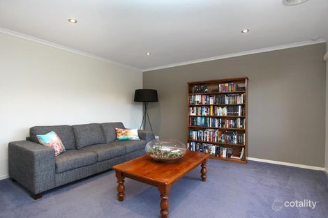 Property photo of 5 Boga Place Manor Lakes VIC 3024
