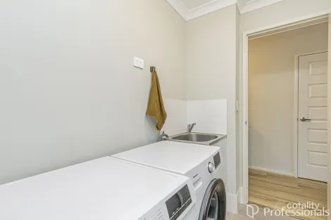 Property photo of 36 Bomere Chase Aveley WA 6069