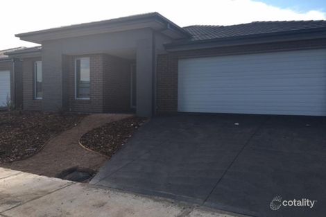 12 Peroomba Dr, Point Cook, VIC 3030