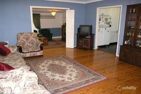 Property photo of 21 Stiller Place Greenacre NSW 2190