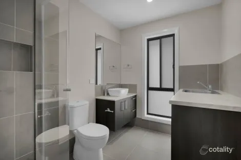 Property photo of 97 Ingall Loop Catherine Field NSW 2557