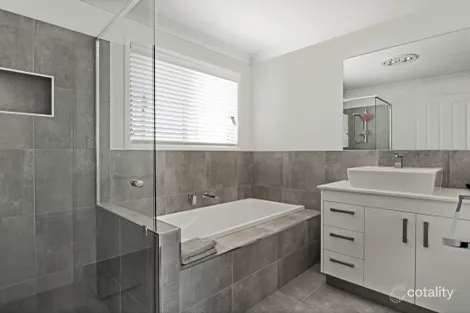 Property photo of 9 Bowarrady Court River Heads QLD 4655