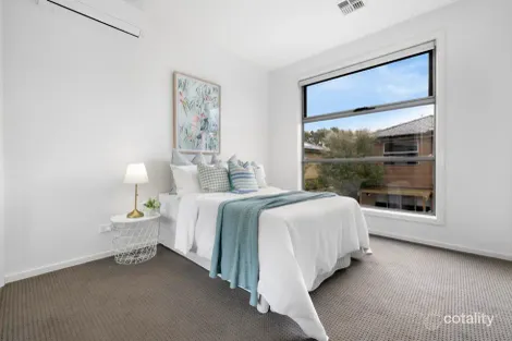 Property photo of 16 Emica Parade Knoxfield VIC 3180