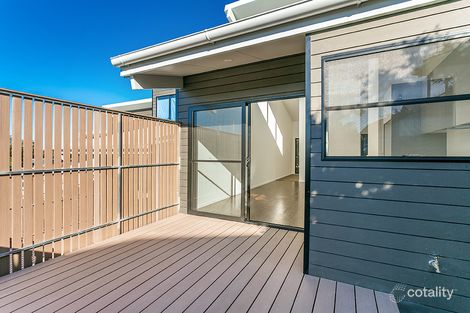Property photo of 4/51 Rajah Road Ocean Shores NSW 2483