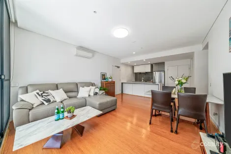 Property photo of 713/13-17 Verona Drive Wentworth Point NSW 2127