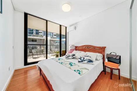Property photo of 713/13-17 Verona Drive Wentworth Point NSW 2127