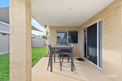 Property photo of 42 Linacre Road Bullsbrook WA 6084