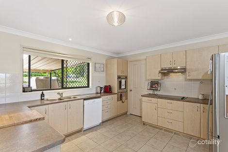 33 Hewett Dr, Regency Downs, QLD 4341