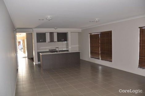 Property photo of 24 Tawleed Grove Clyde North VIC 3978