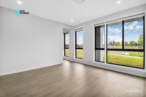 Property photo of 2 Sainsbury Road Catherine Field NSW 2557