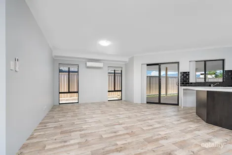 Property photo of 24 Sutcliffe Road Waggrakine WA 6530