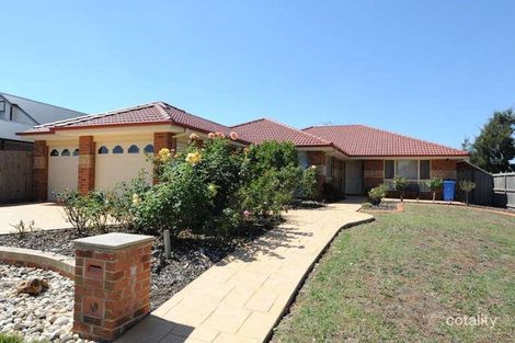 Property photo of 8 Waterville Vista Cranbourne VIC 3977