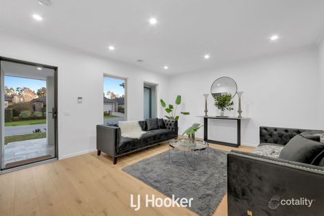 Property photo of 116 Sandhurst Boulevard Sandhurst VIC 3977