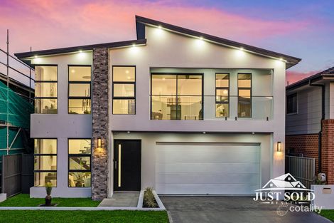 14 Saddlebred Way, Box Hill, NSW 2765