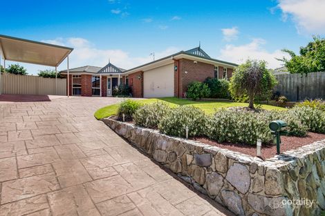 Property photo of 10 Allardice Parade Berwick VIC 3806