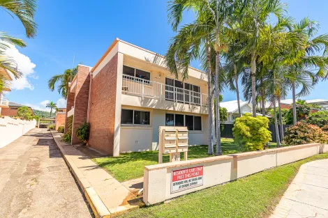 Property photo of 3/94 The Strand North Ward QLD 4810