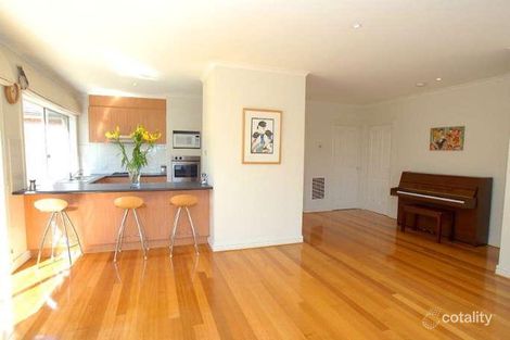 Property photo of 2 Mayfair Close Mulgrave VIC 3170