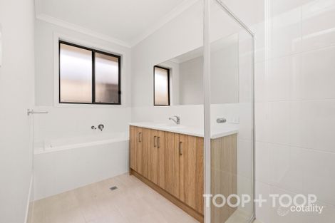 Property photo of 30 Merlot Road Angle Vale SA 5117