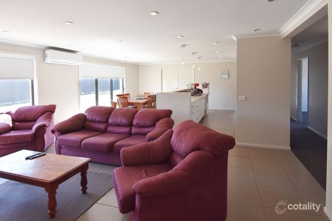 Property photo of 6 Bijou Close Delacombe VIC 3356
