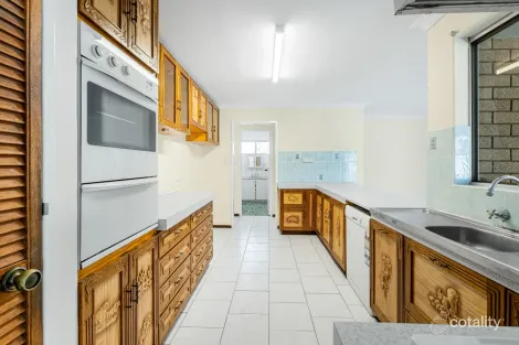 Property photo of 92 Nannatee Way Wanneroo WA 6065