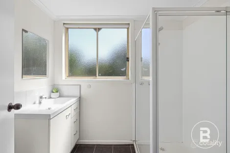 Property photo of 410 Eureka Street Eureka VIC 3350