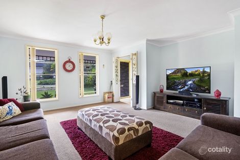 Property photo of 7 Lauren Close Green Point NSW 2251