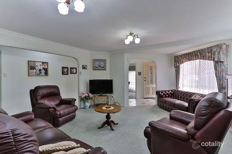 Property photo of 5 Beverley Close Middle Ridge QLD 4350