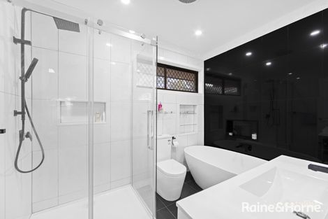 Property photo of 9 Wintersun Drive Albanvale VIC 3021