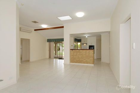 Property photo of 6 Millcroft Elbow Jandakot WA 6164