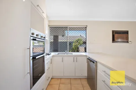 43 Storey Rd, Thornlie, WA 6108