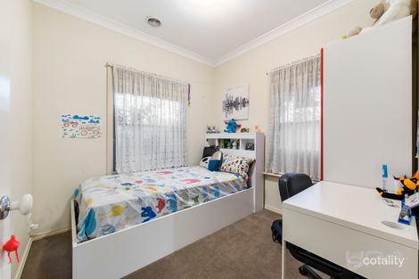 Property photo of 36 Naracoorte Drive Caroline Springs VIC 3023